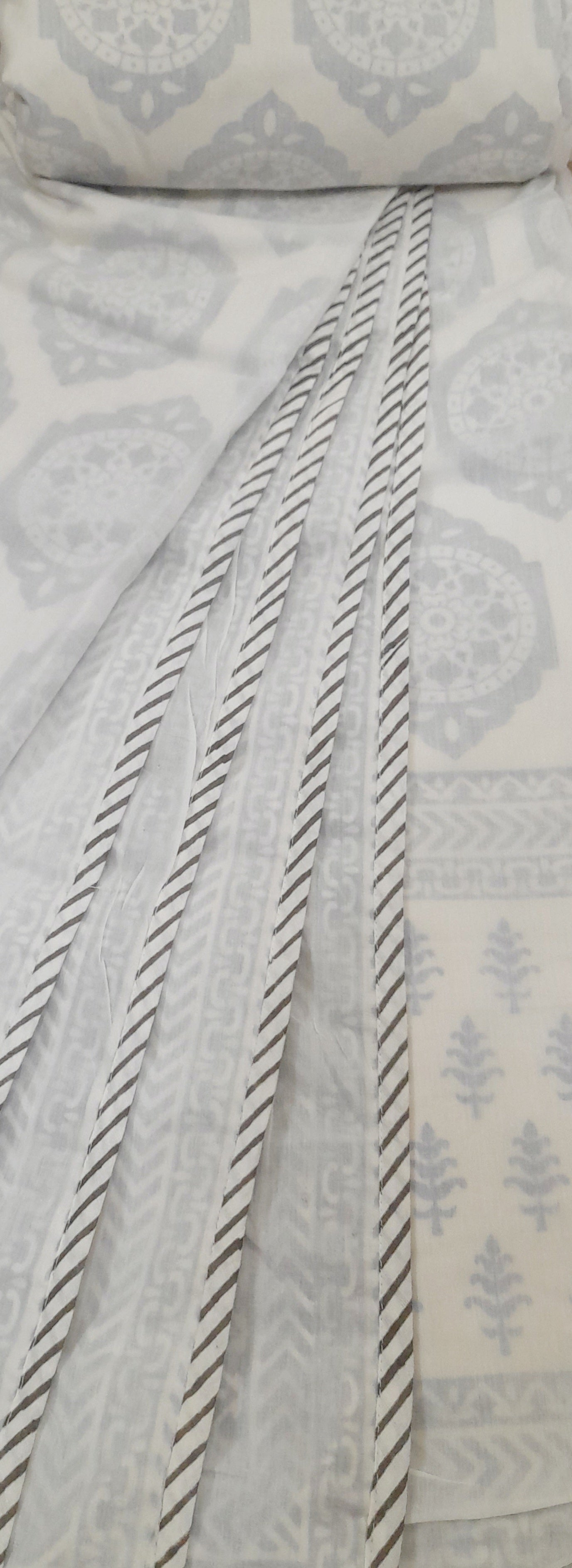 Dohar In Boota Grey