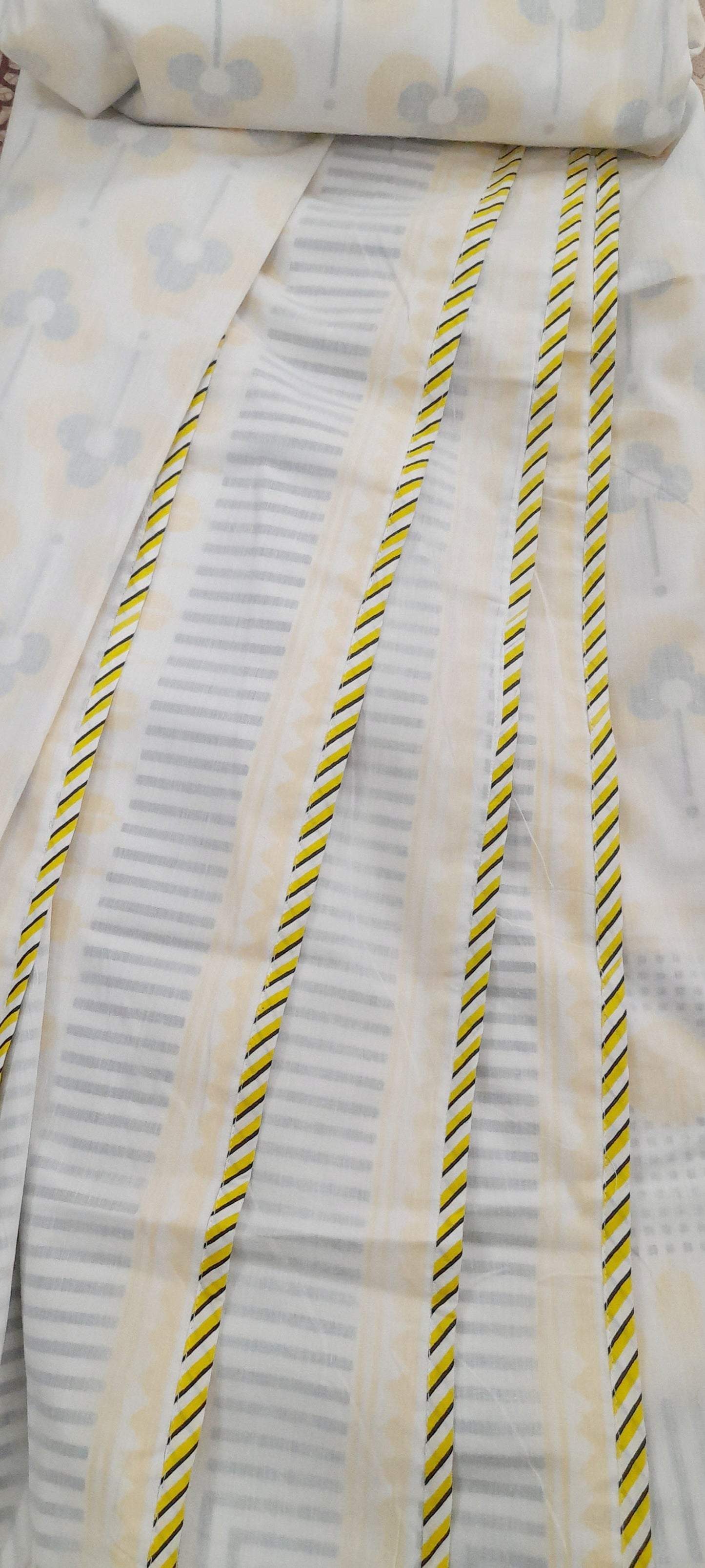 Dohar Flower Yellow