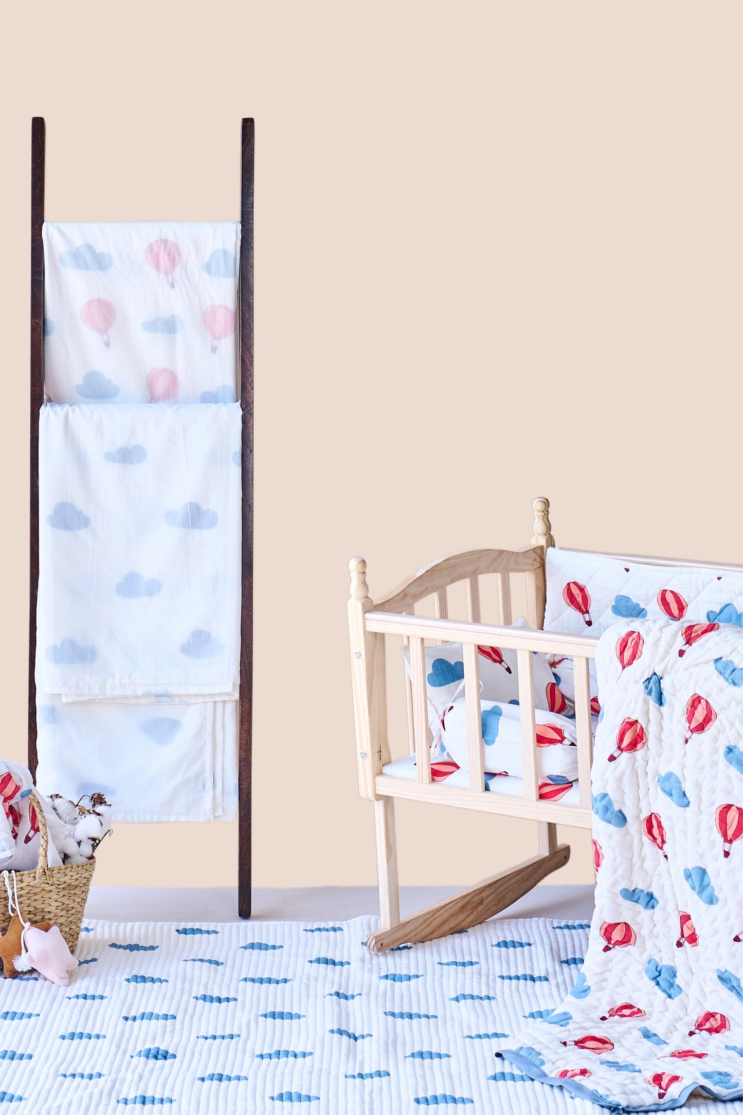 Reversible Muslin Baby Bedding Essentials Set in Hot Air Balloon And The Cloud Print