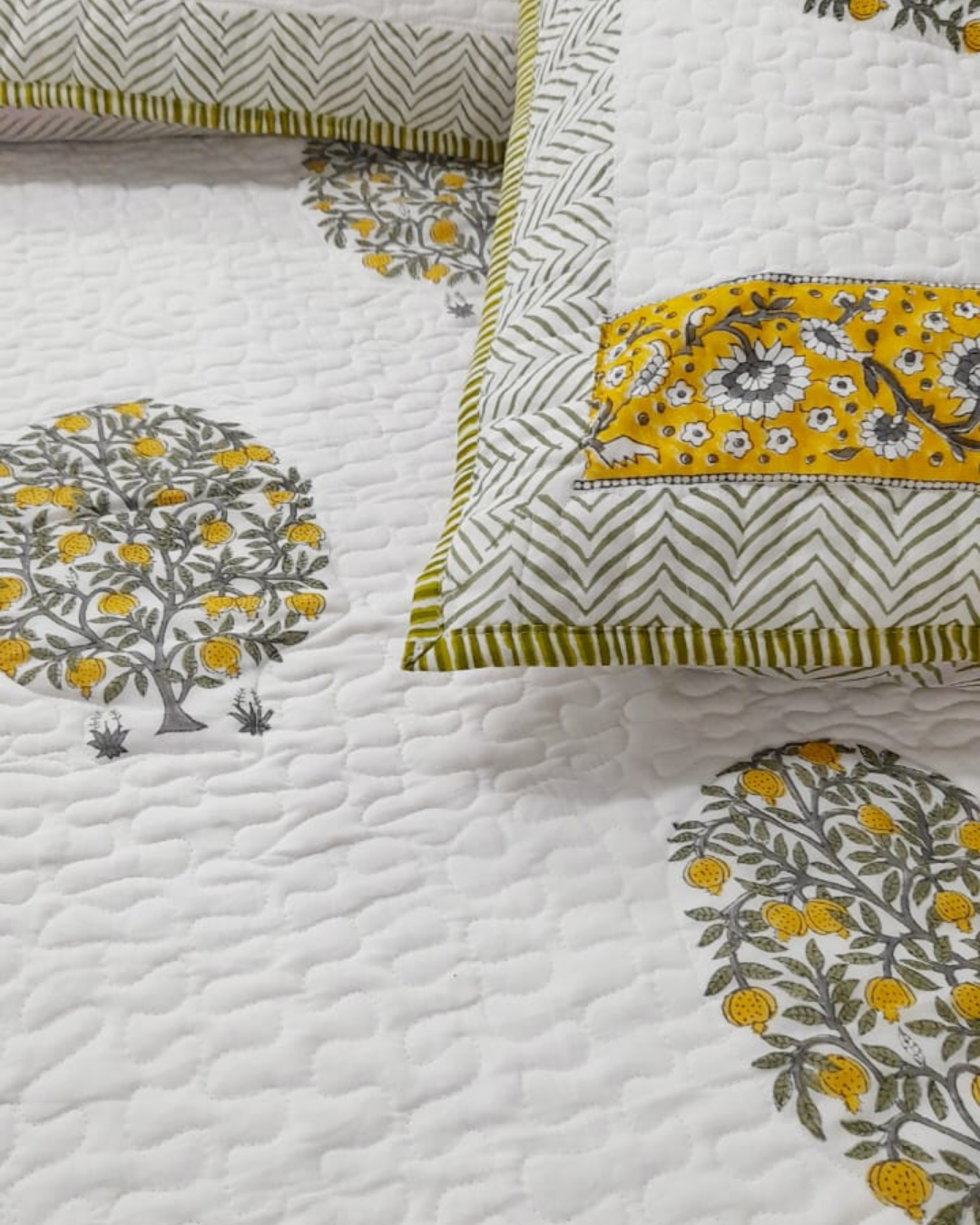 Taruveda Quilted Bedcover